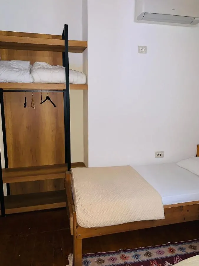 Guest House And Hostel Val-Mar Gjirokastër