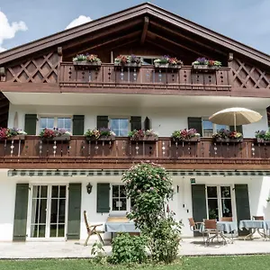 Gaestehaus Quirin , Garmisch-Partenkirchen Germany