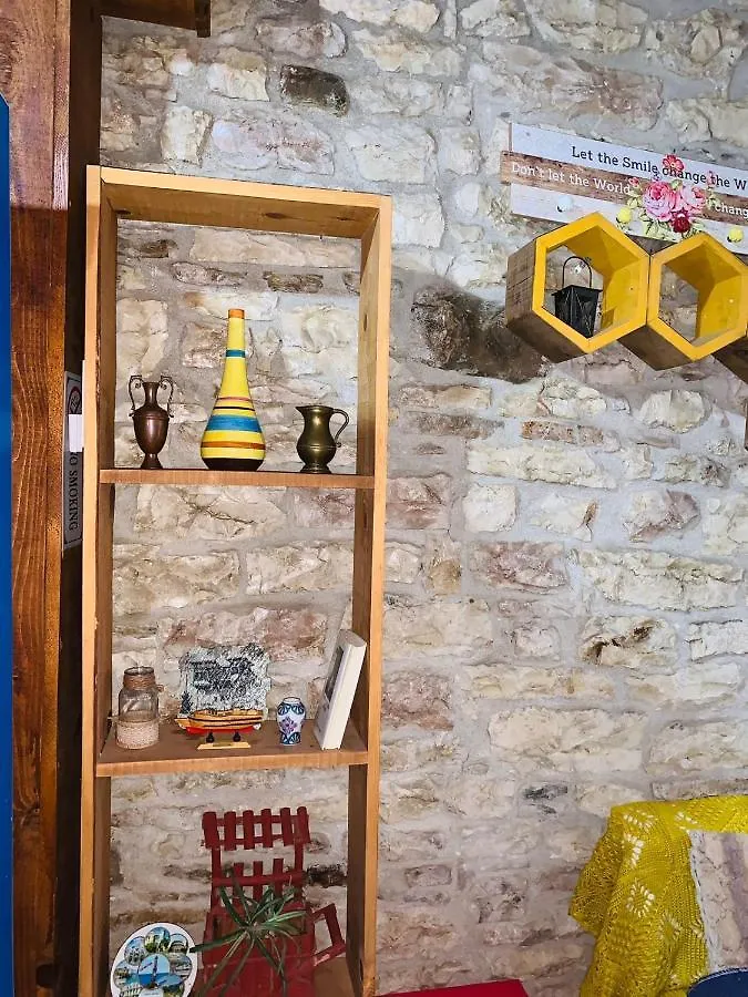 Guest House And Hostel Val-Mar Gjirokaster Albania