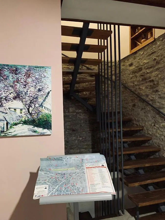Guest House And Hostel Val-Mar Gjirokaster 0*,  Albania